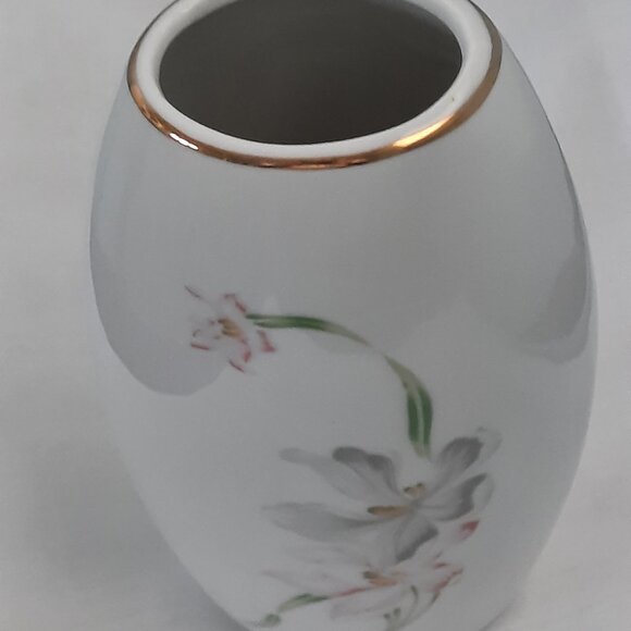 Other - UNIQUE FLORAL PORCELAIN DECOR VASE